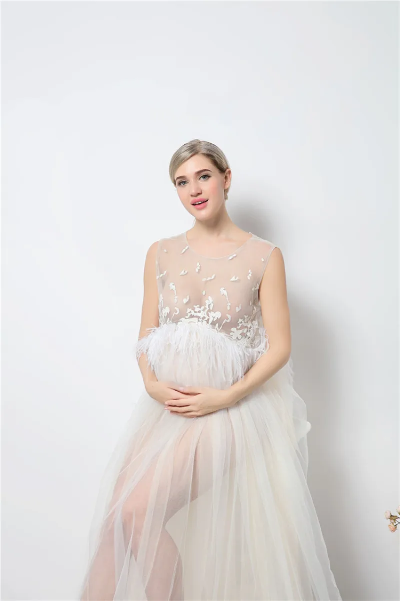 Vestido de maternidad largo elegante para sesión fotográfica - imagen 2