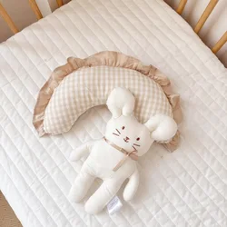 Almohada de algodón nórdico antideslizante con volantes para bebé