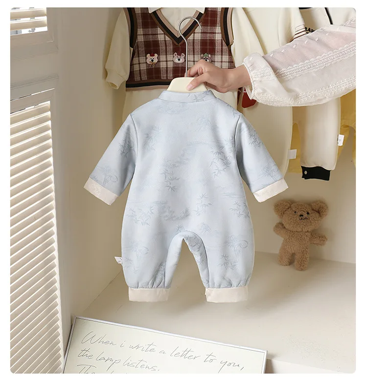 Estilo chino en ropa de bebé
