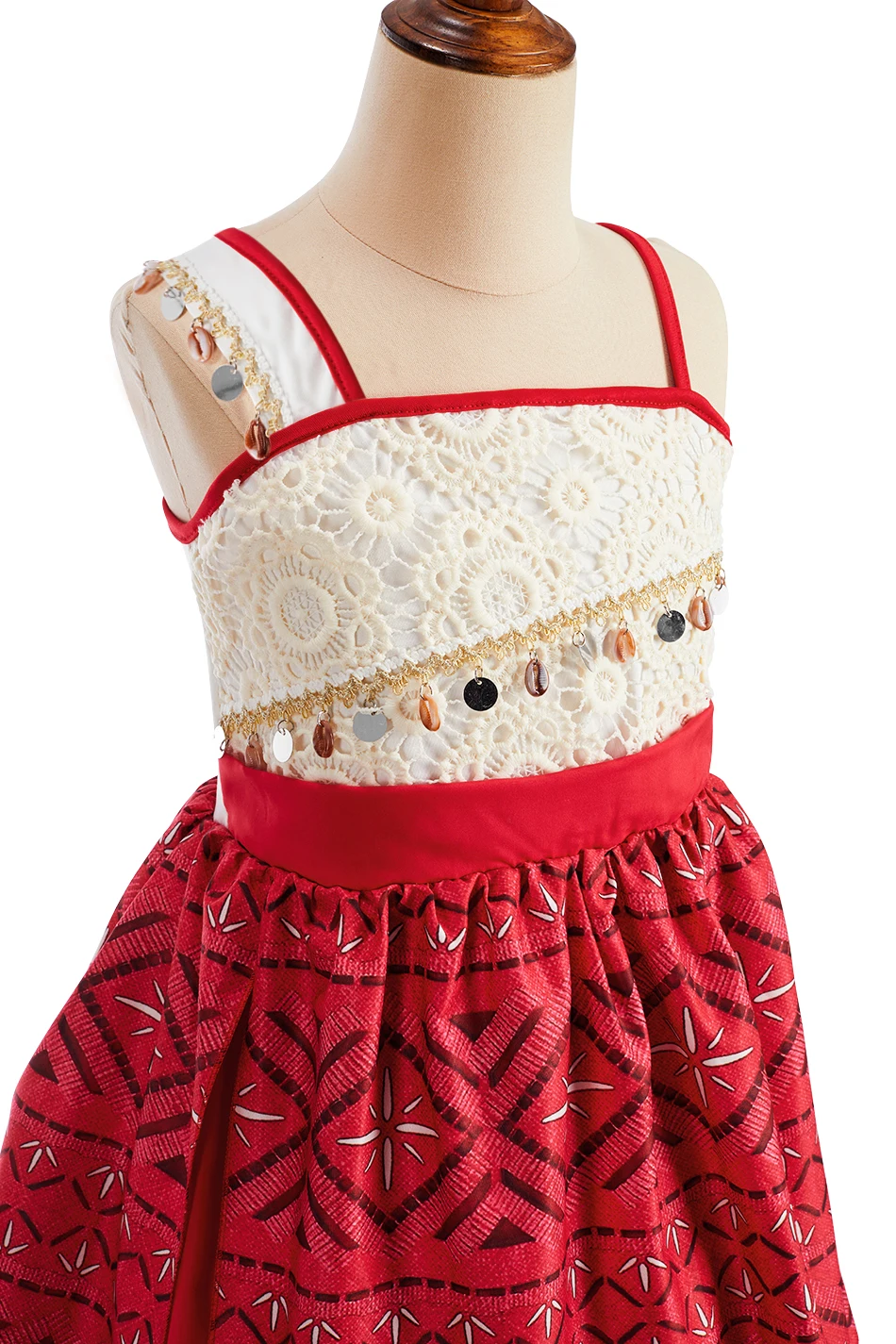 Falda voluminosa con borlas al bajo