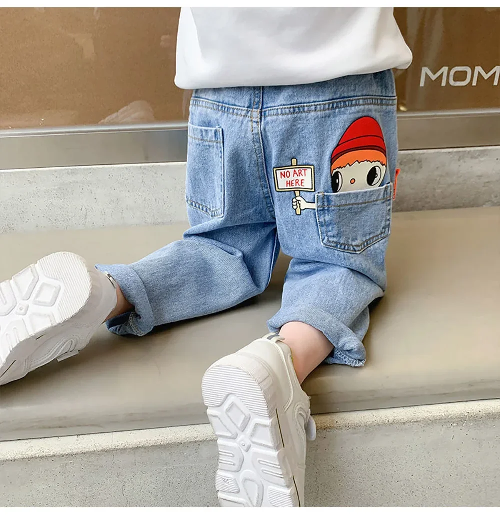 Pantalones vaqueros infantiles para uso diario