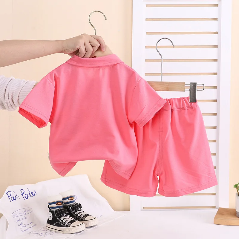 Conjunto de verano para bebé con camiseta y pantalón corto - imagen 2