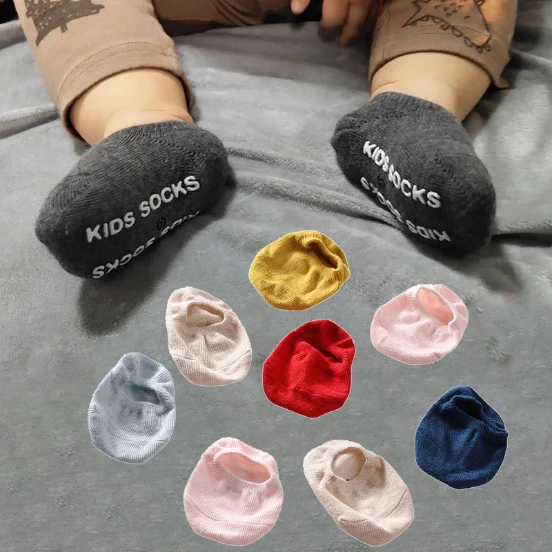 Calcetines tobilleros antideslizantes de algodón para niños - imagen 2