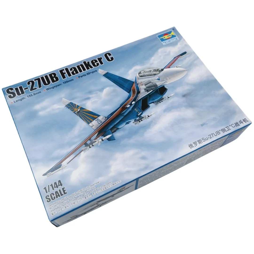 Trumpeter SU-27UB Flanker C – Maqueta de avión a escala 1/144 - imagen 3