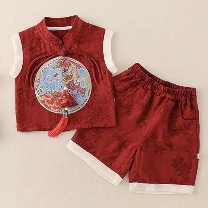 Conjunto de verano sin mangas bordado con pantalón corto para niño