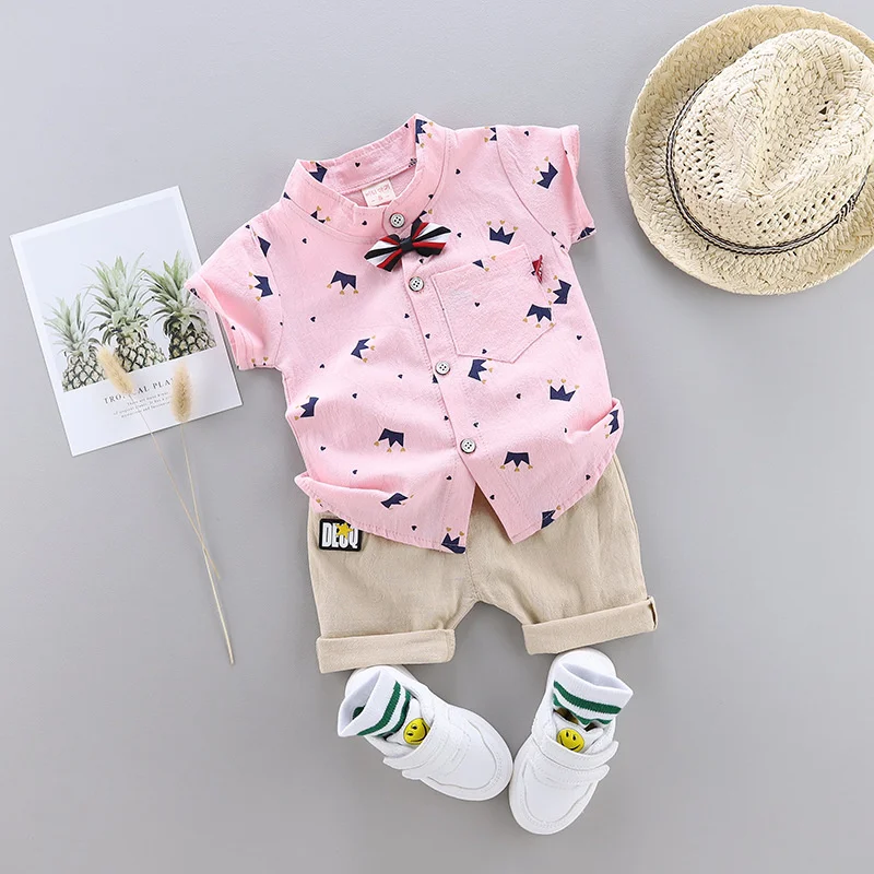 Conjunto de verano para niños con camisa y pantalones cortos