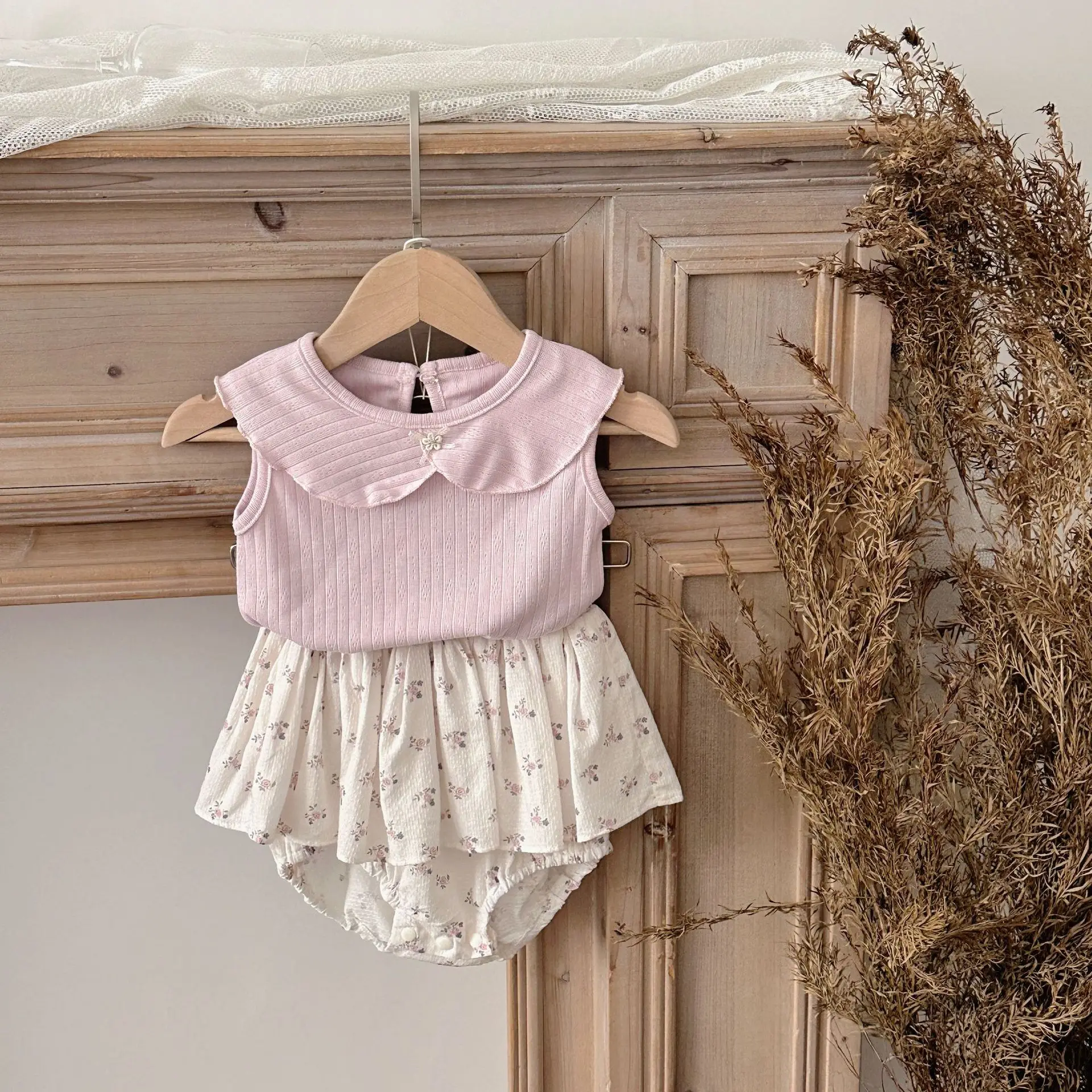 Conjunto de verano bebé niña falda pantalón floral rosa sin mangas