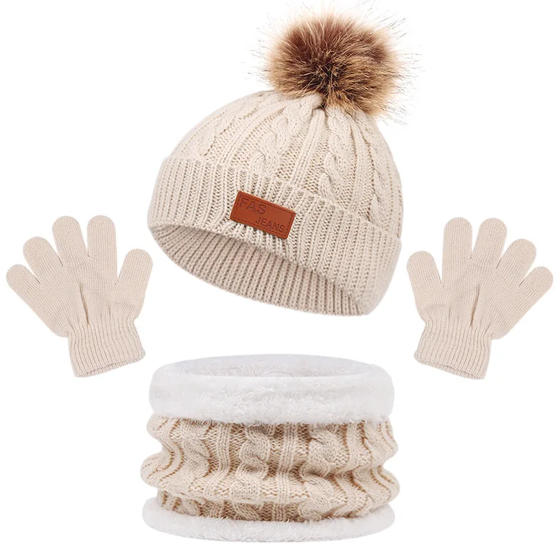 Gorro bebé de invierno de punto con guantes y bufanda - imagen 4