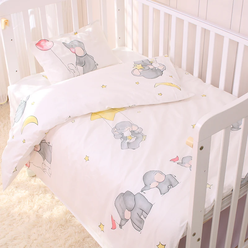 Edredón con estampado infantil y acabado suave