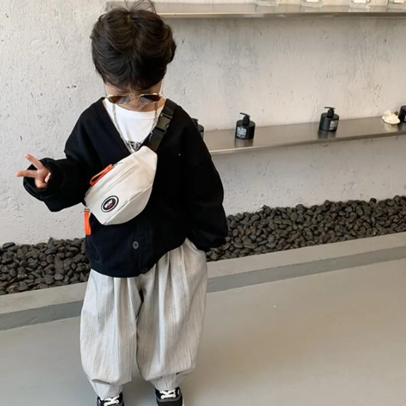 Bolso infantil con estilo casual