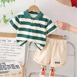 Conjunto verano bebé de camiseta a rayas y pantalón corto fresco