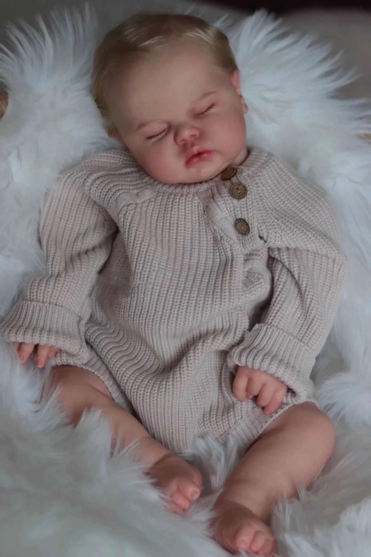 Muñeca Reborn realista de pelo enraizado a mano, piel 3D - imagen 4