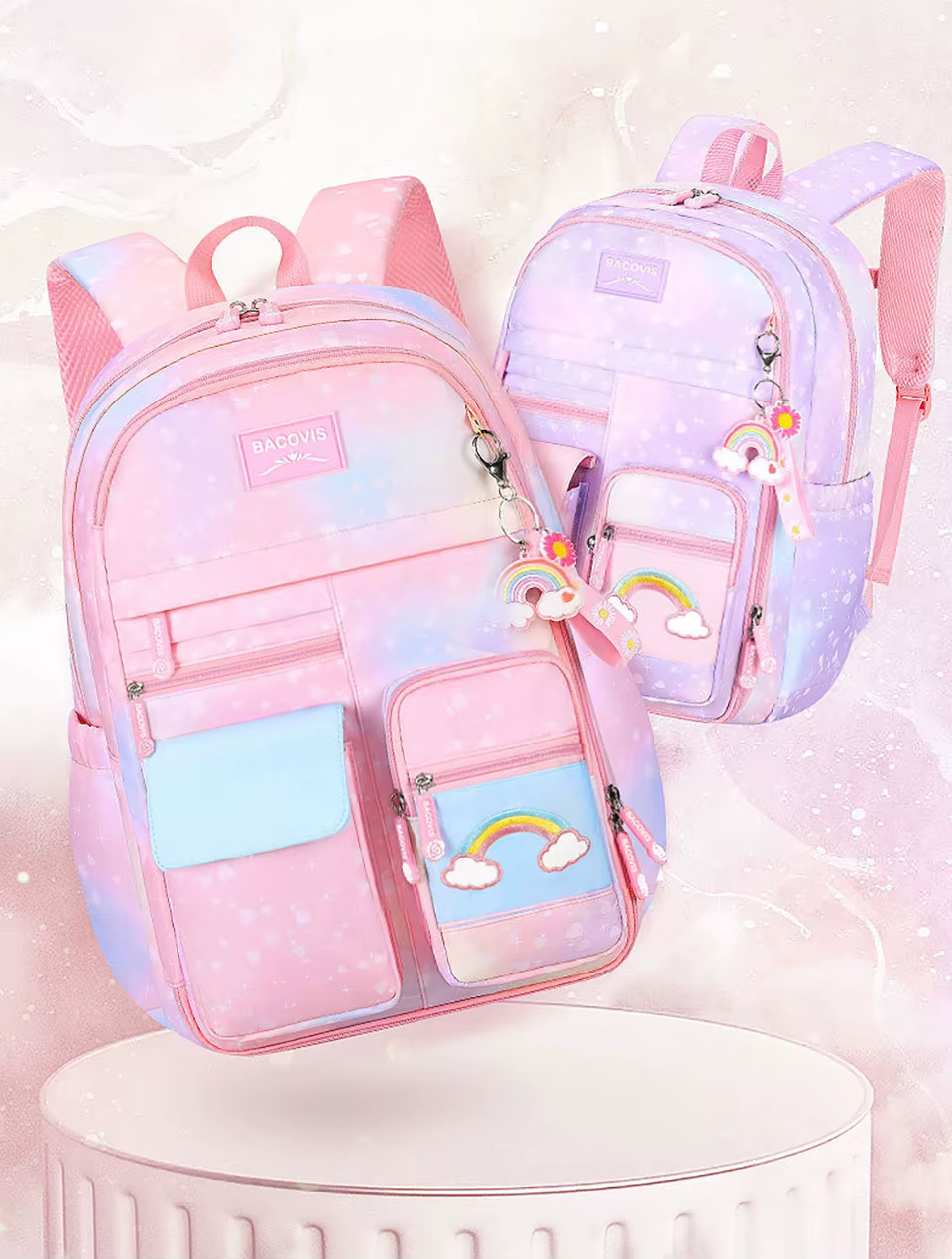 Mochila infantil unicornio vista frontal con bolsillos arcoíris