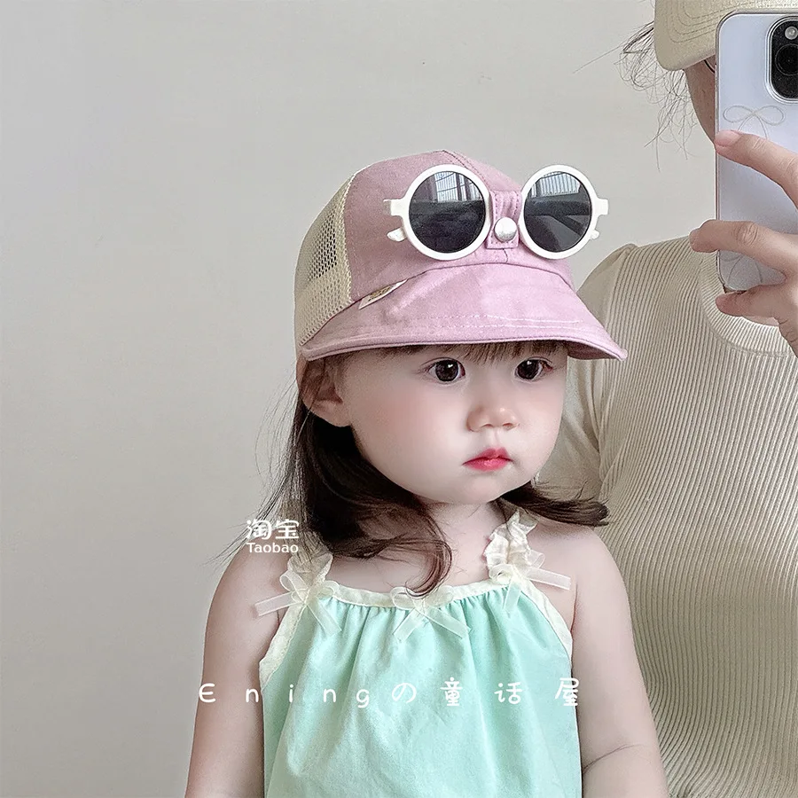 Gorra ligera para el sol para niños en uso diario