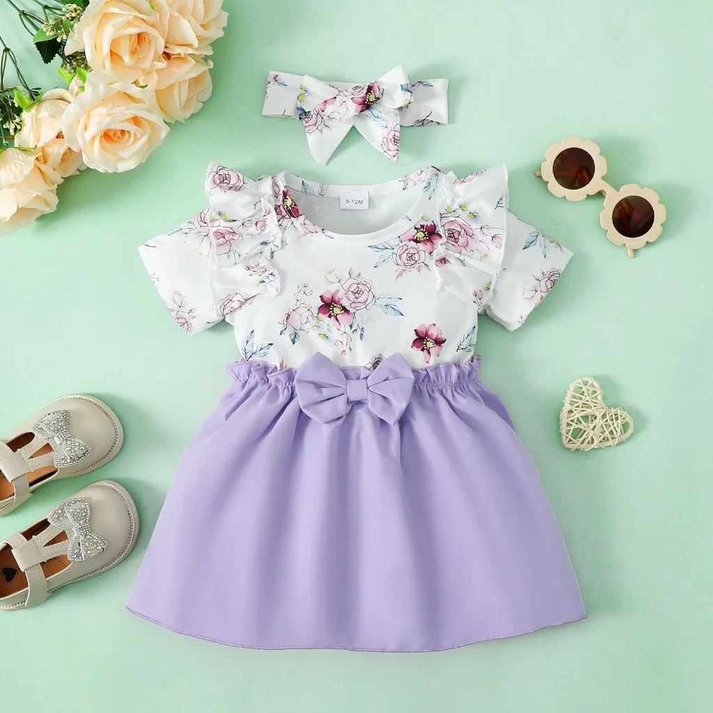 Vestido floral con tocado para niña pequeña