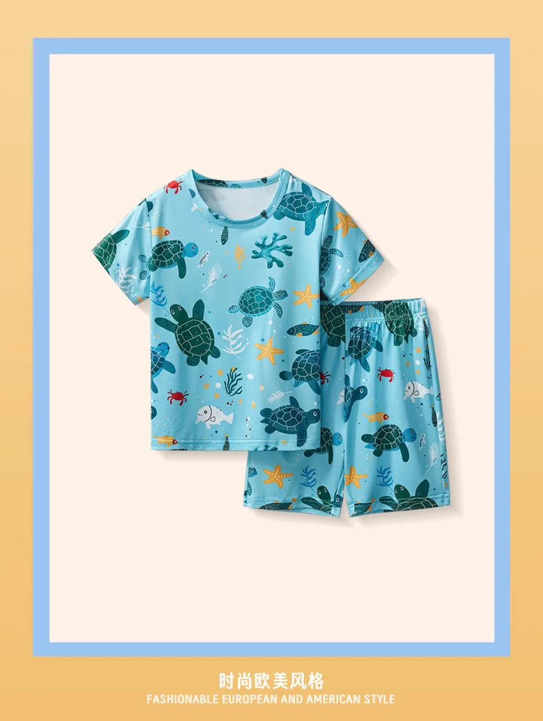 Conjunto infantil azulino con camiseta y shorts para playa