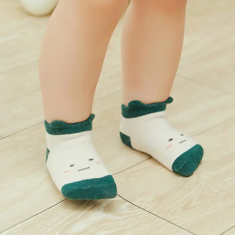 Calcetines antideslizantes de algodón para bebé con dibujo lúdico - imagen 5