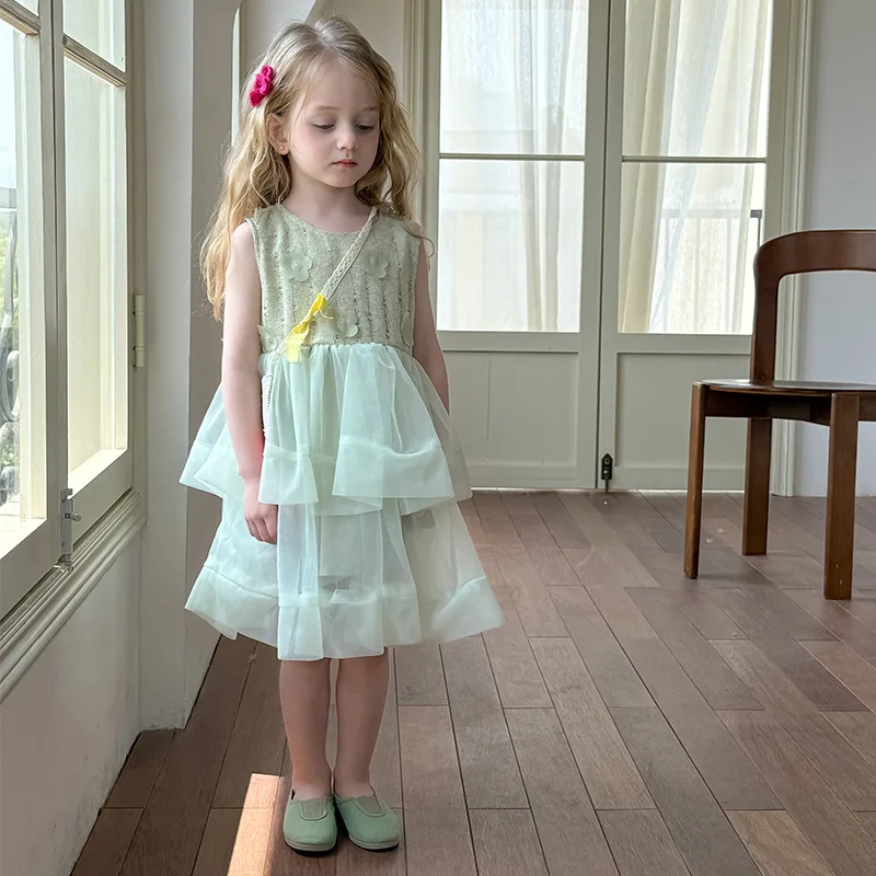 Vestido princesa de tul verde menta con encaje