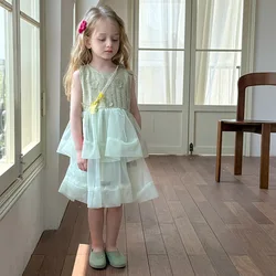 Vestido princesa de tul verde menta con encaje