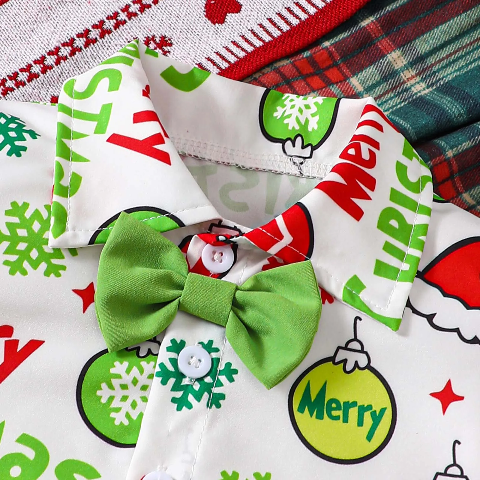 Conjunto navideño para bebé con camisa, pajarita y tirantes - imagen 4