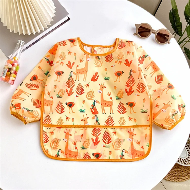Babero infantil para actividades y pintura