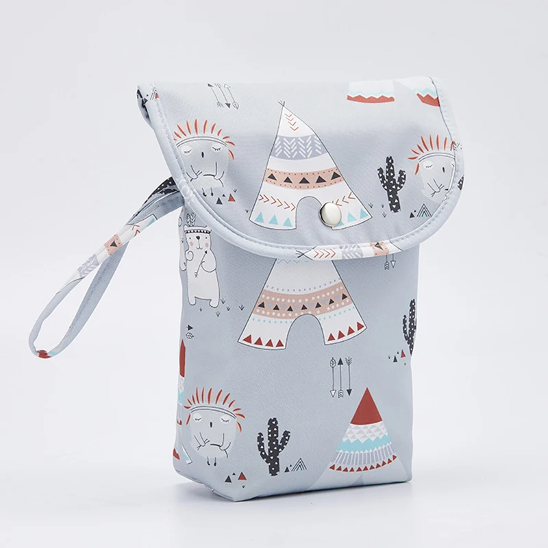 Bolsa portapañales impermeable reutilizable para bebé - imagen 2