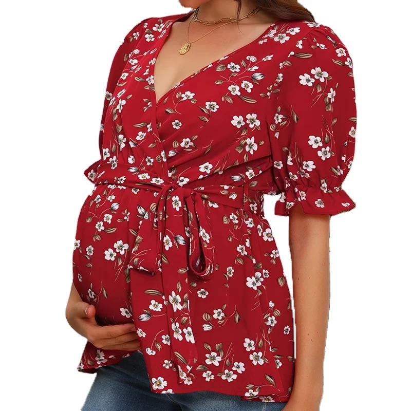 Camiseta de lactancia cruzada con cuello pico y ajuste cintura