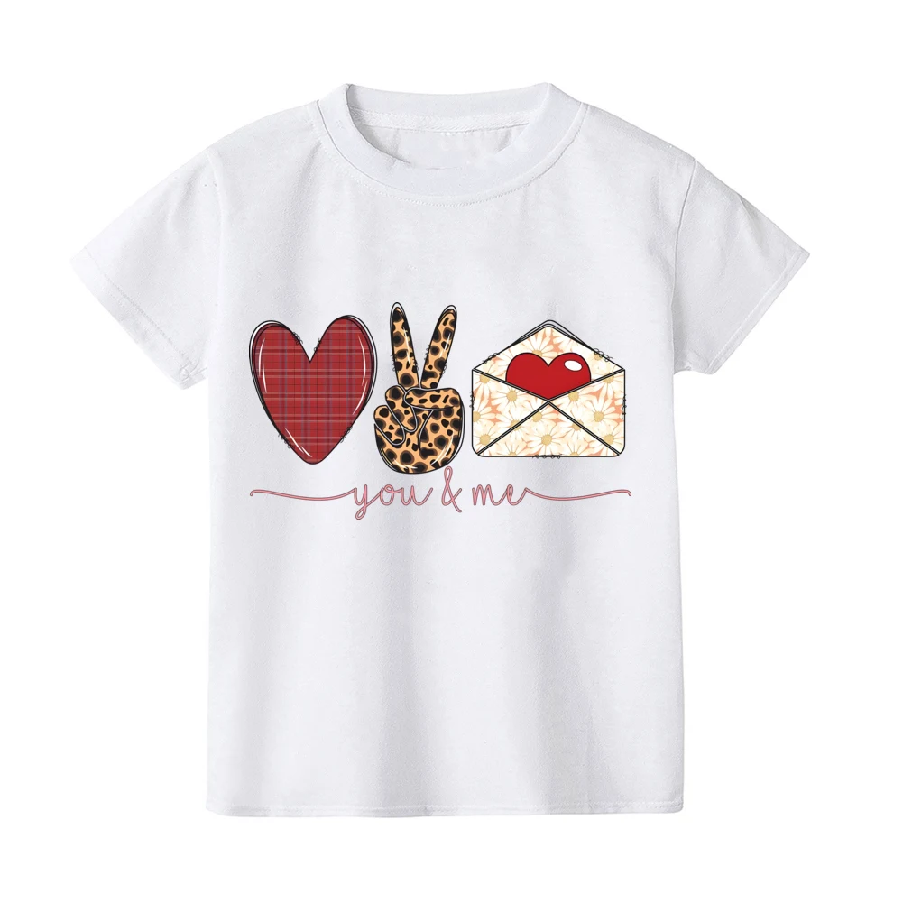 Vista de la camiseta en uso (niño/niña)