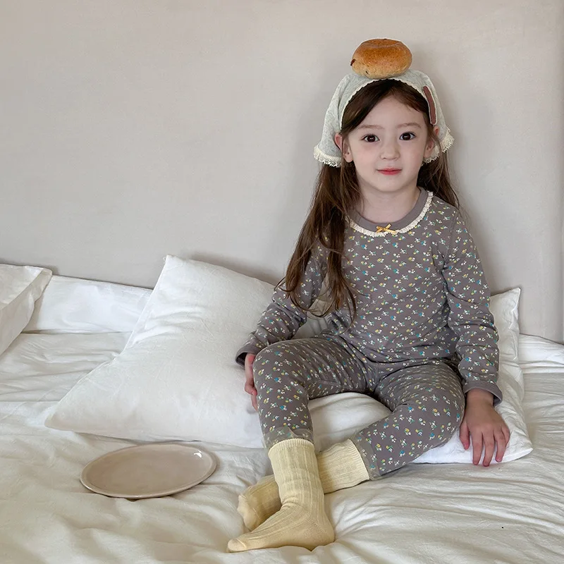 Pijama infantil de otoño en lana suave con dibujos para casa
