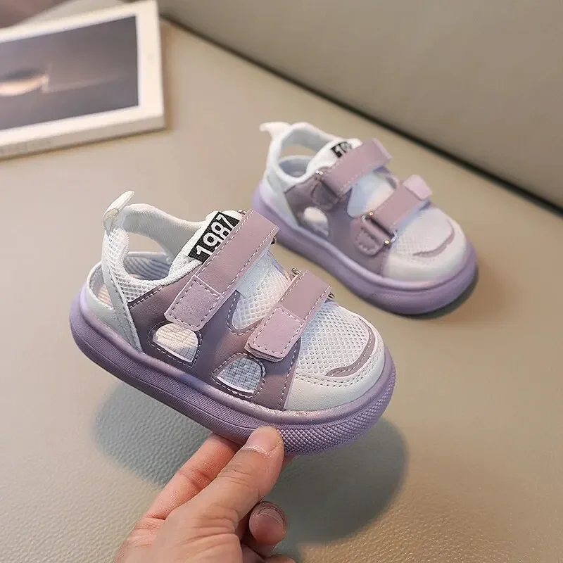 Zapatillas caladas de malla transpirables para niño y niña verano