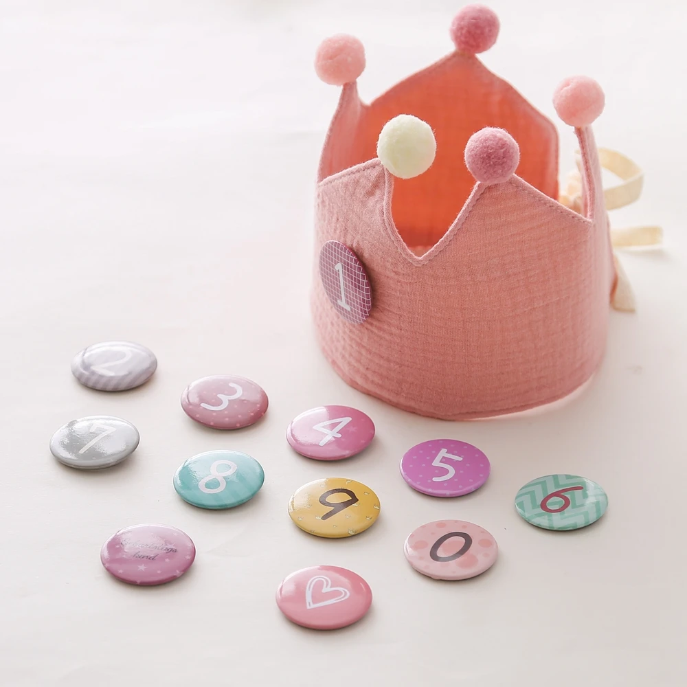 Sombrero corona infantil con bola de lana para fiestas - imagen 5