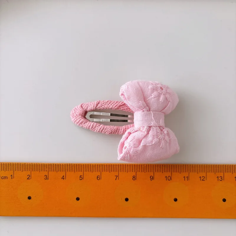Pinzas para el pelo de niña con lazo rosa y lunares de tela - imagen 5