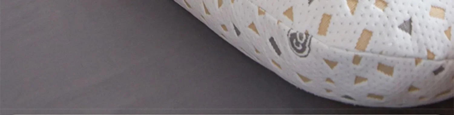 Detalle del soporte abdominal de la almohada de embarazo