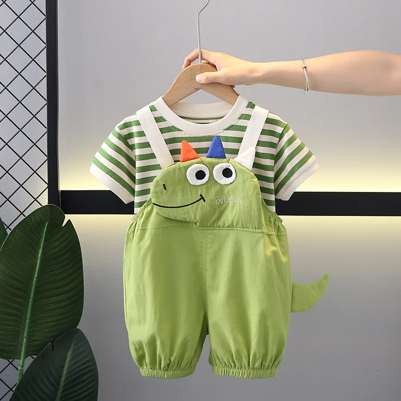 Conjunto de verano para bebé: camiseta rayas y pantalón corto - imagen 2