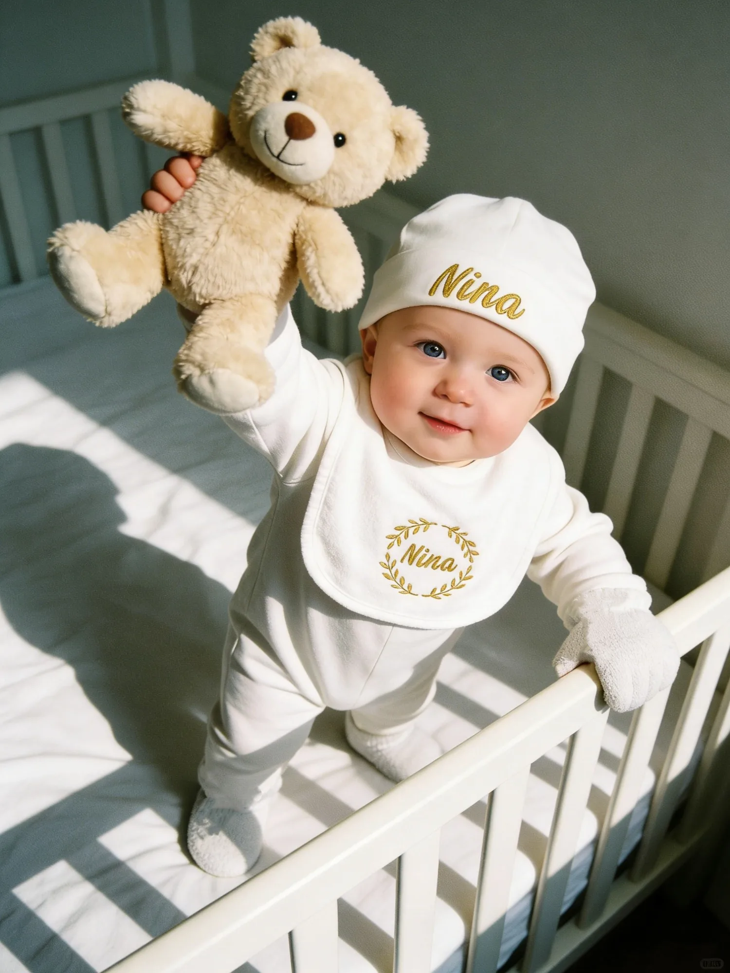 Conjunto de bautizo bebé niña con bordado del nombre y patucos - imagen 3