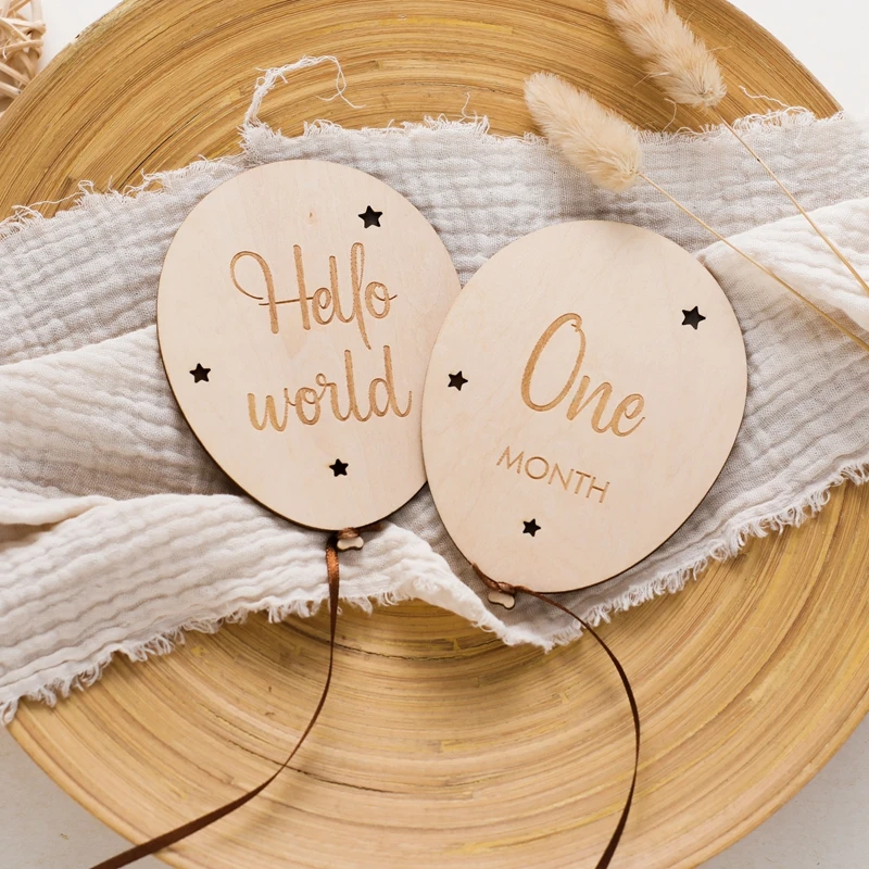 Tarjeta de madera del mes 1 con espacio para escribir