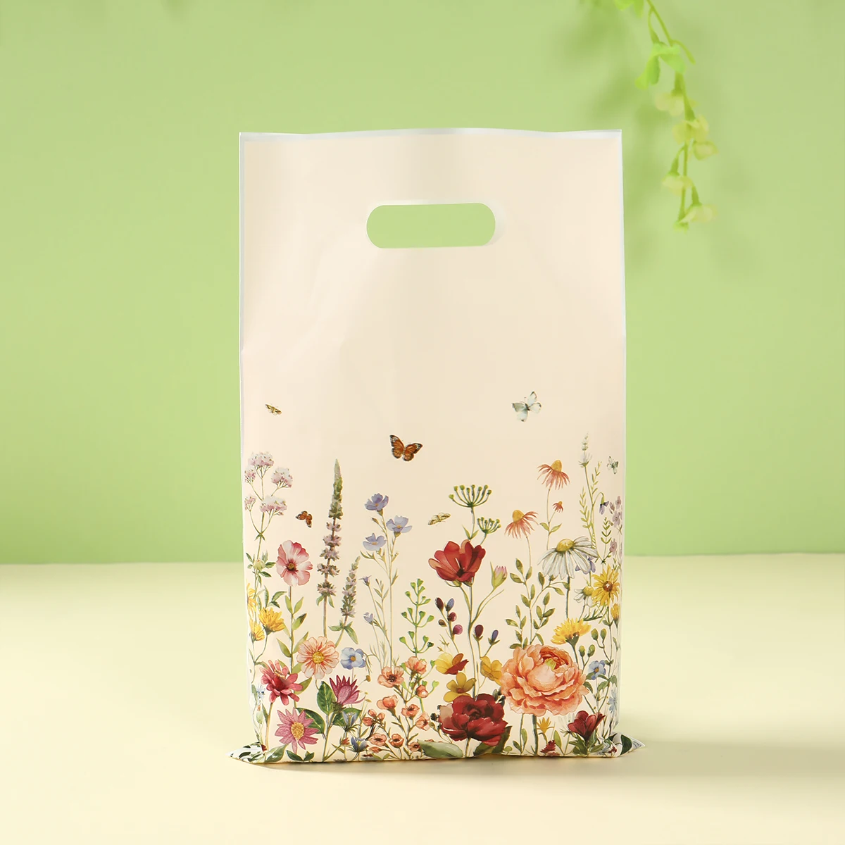 Bolsa de regalo floral para fiesta de nacimiento infantil