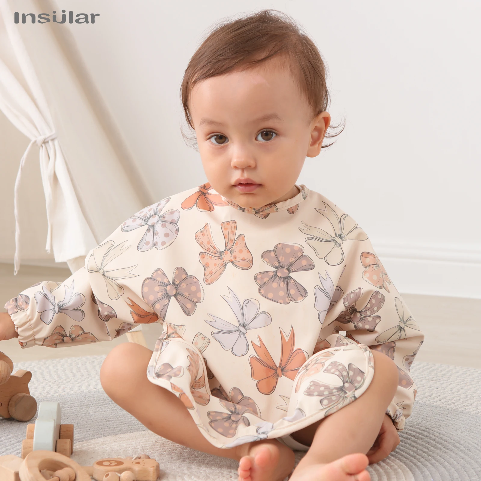 Babero impermeable para bebé con delantal ajustable de manga larga - imagen 3