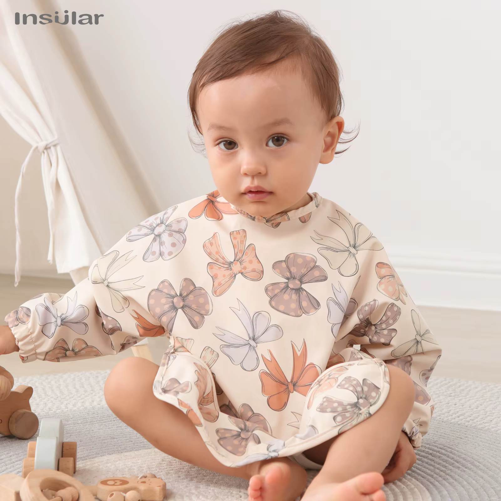 Babero impermeable para bebé con delantal ajustable de manga larga - imagen 3