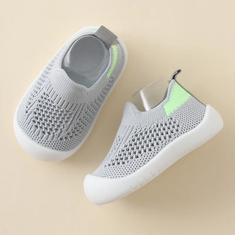 Zapatillas de bebé sin cordones antideslizantes de verano