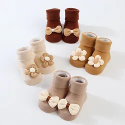 Calcetines antideslizantes con estampado floral para recién nacido