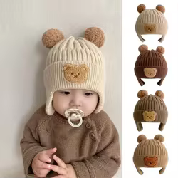 Gorro de punto con orejeras para bebé – Invierno