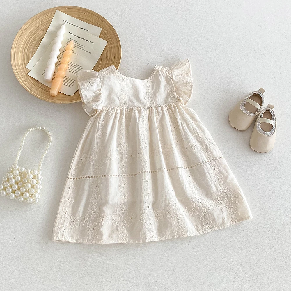 Vestido plisado de princesa con mangas en encaje y volantes - imagen 4