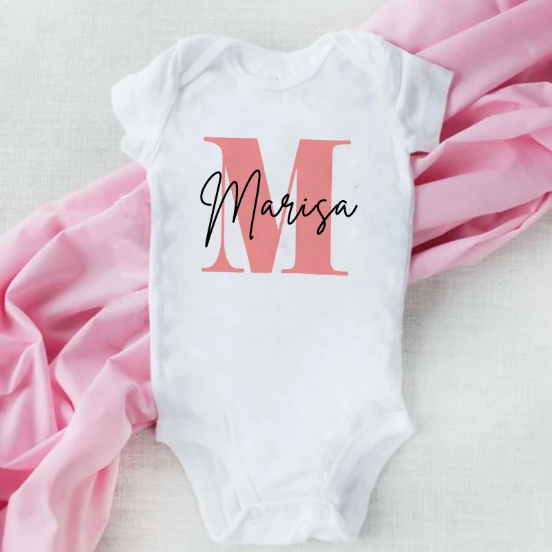 Mono de bebé de algodón con nombre para recién nacida – Regalo - imagen 4