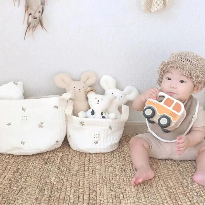 Bolsa de pañales con bordado de oso – Cómoda y estilosa - imagen 3