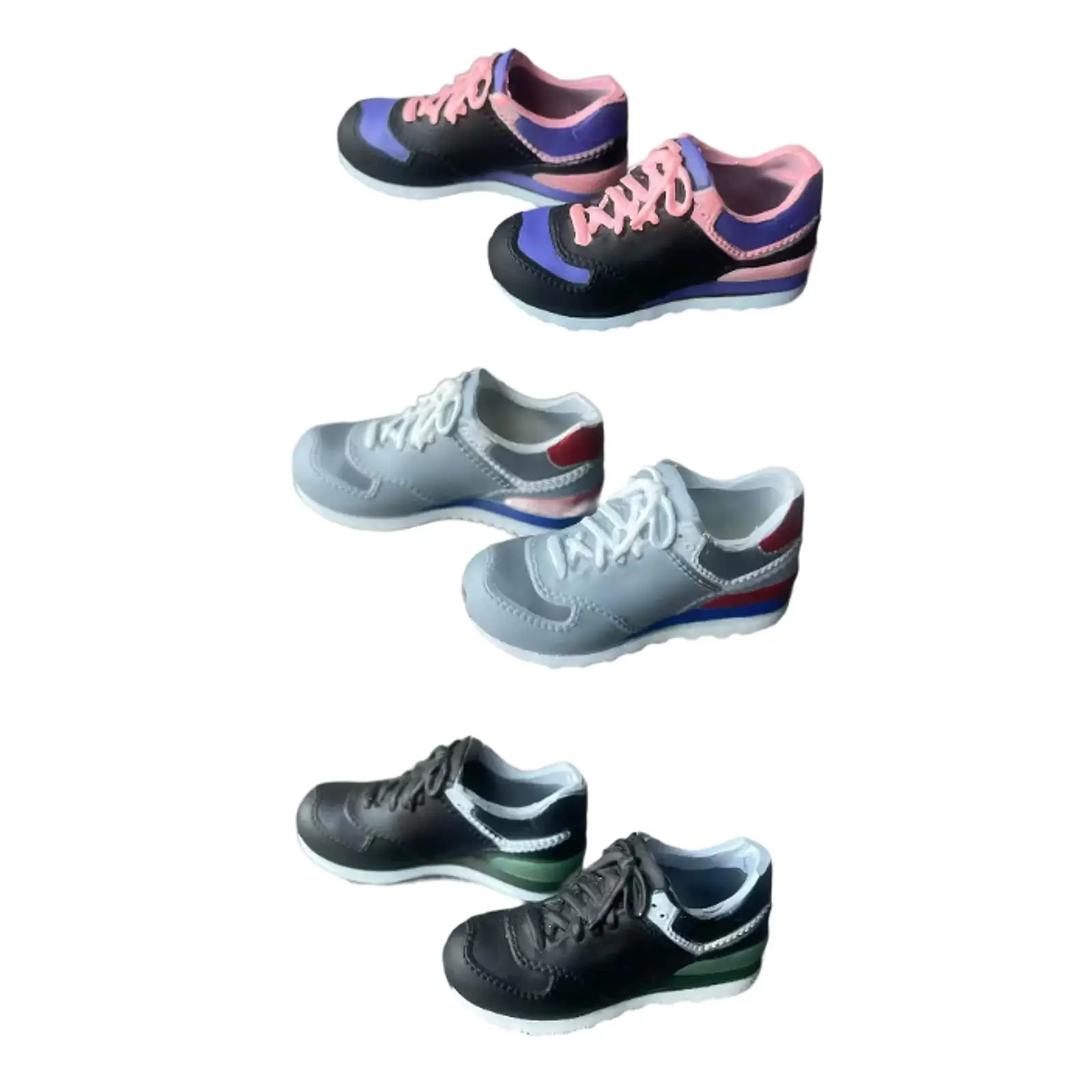 Las zapatillas colocadas en una figura femenina 1/6