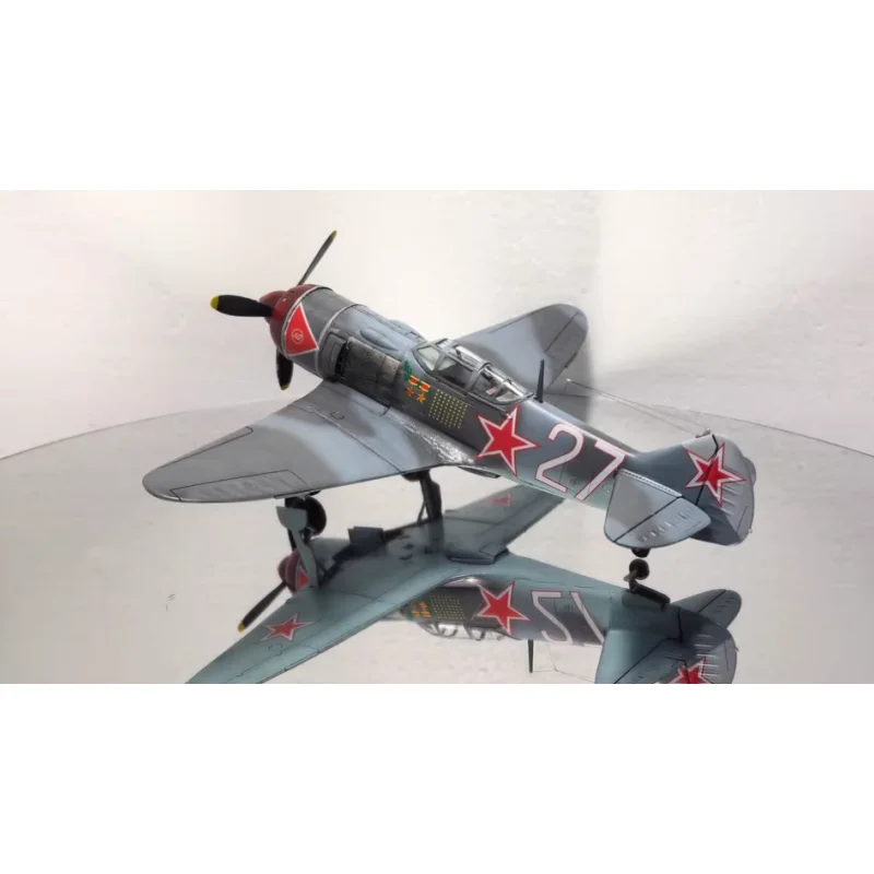 Maqueta de montaje caza La-7 Trumpeter - imagen 5