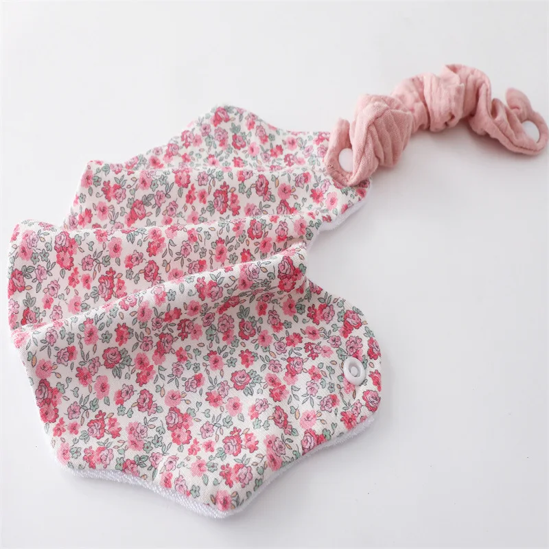 Babero de algodón para bebé con estampado floral y tejido absorbente - imagen 3