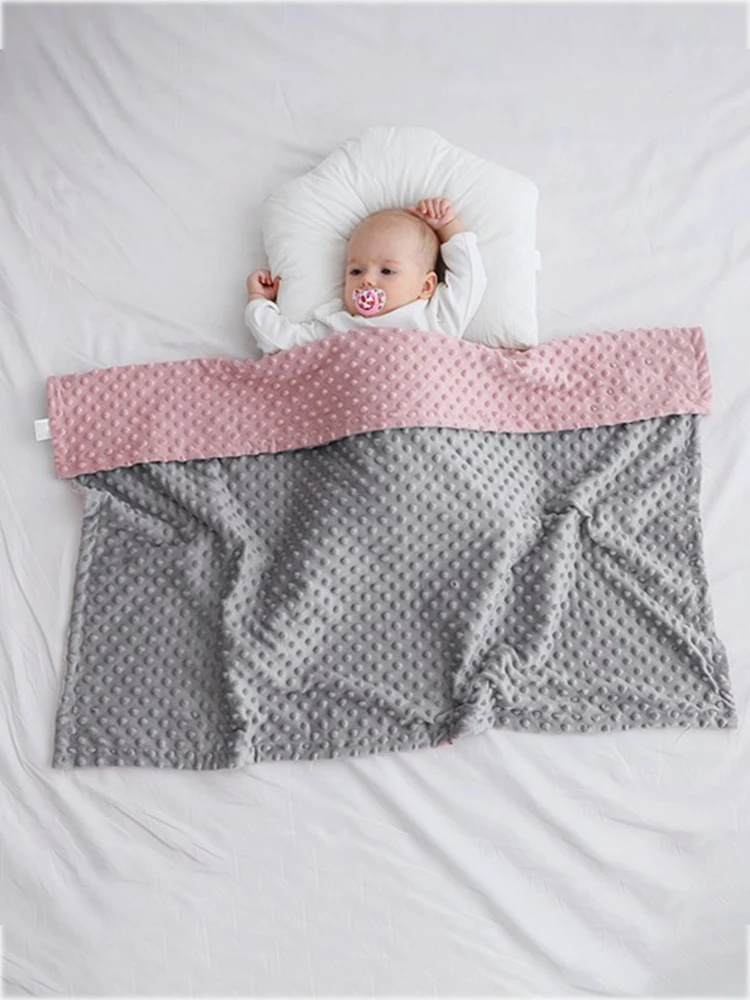 Manta suave para bebé en cuna