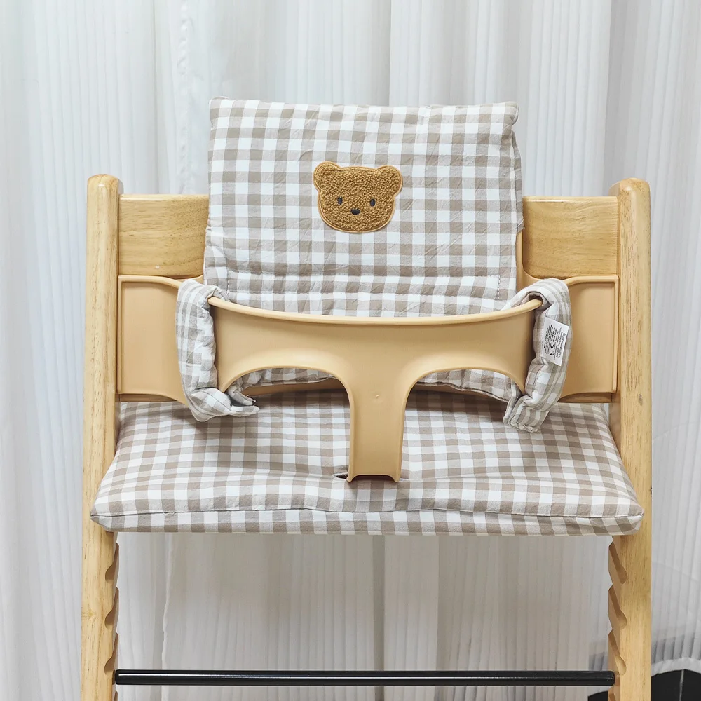 Cojín suave para trona de bebé con respaldo y diseño de oso dulce